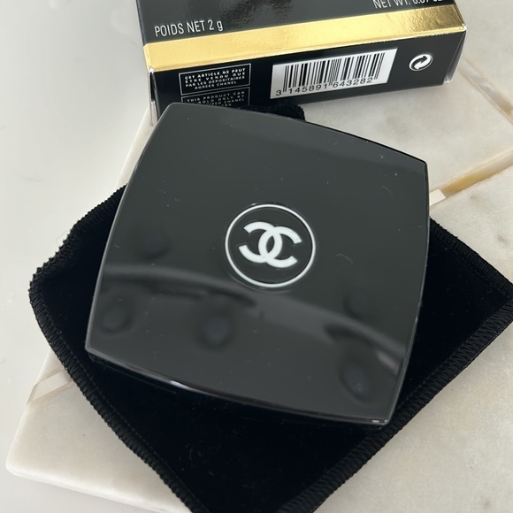 Chanel Les 4 Ombres - Picture 4 of 7